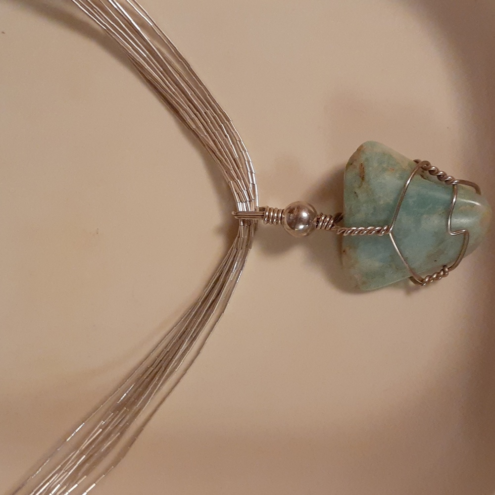 southwest style liquid silver strand necklace with a turquoise pendant - Picture 5 of 5
